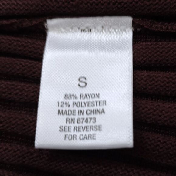 Roz & Ali Plum Long Bell Sleeve Ribbed Knit Midi Dress With Eyelet Detail US S - Picture 6 of 7